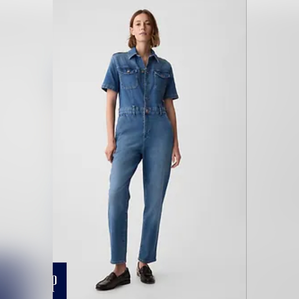 NWT, GAP Denim jumpsuit, medium indigo, size 0 petite